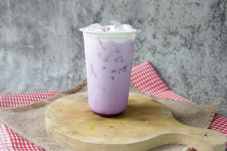 Delicious Taro Milk Tea with Purple Color, What does taro milk tea taste like?