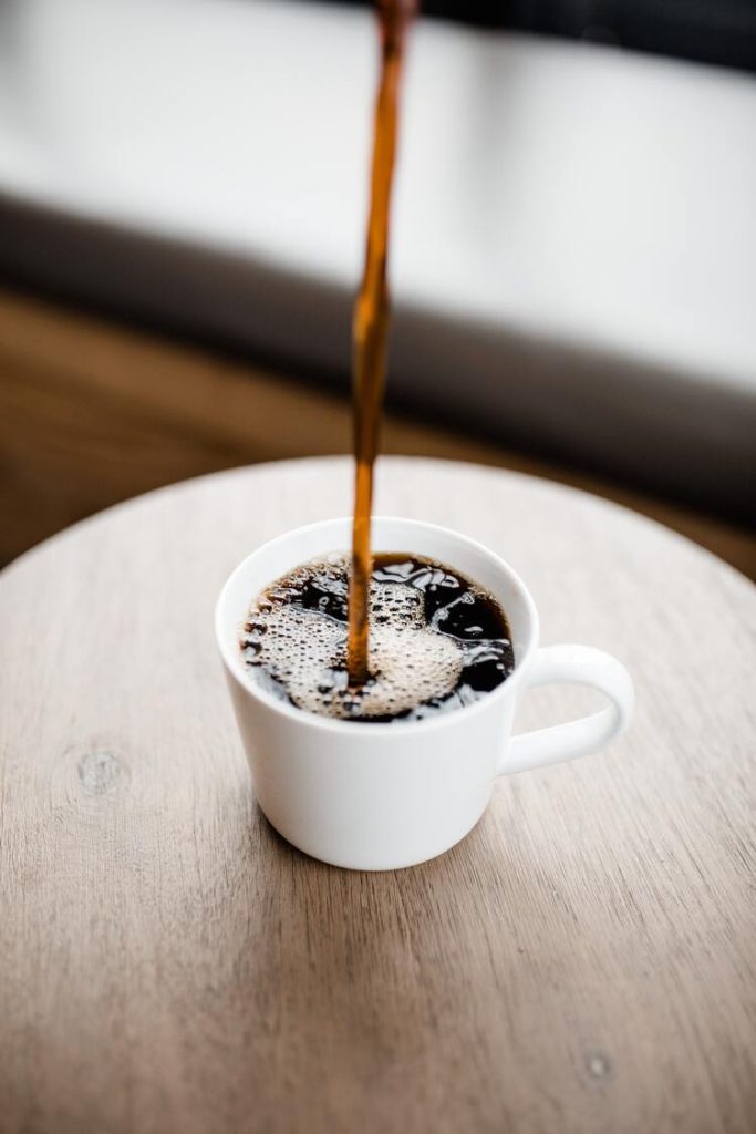 Nel Drip Coffee, Pouring Coffee into a Cup